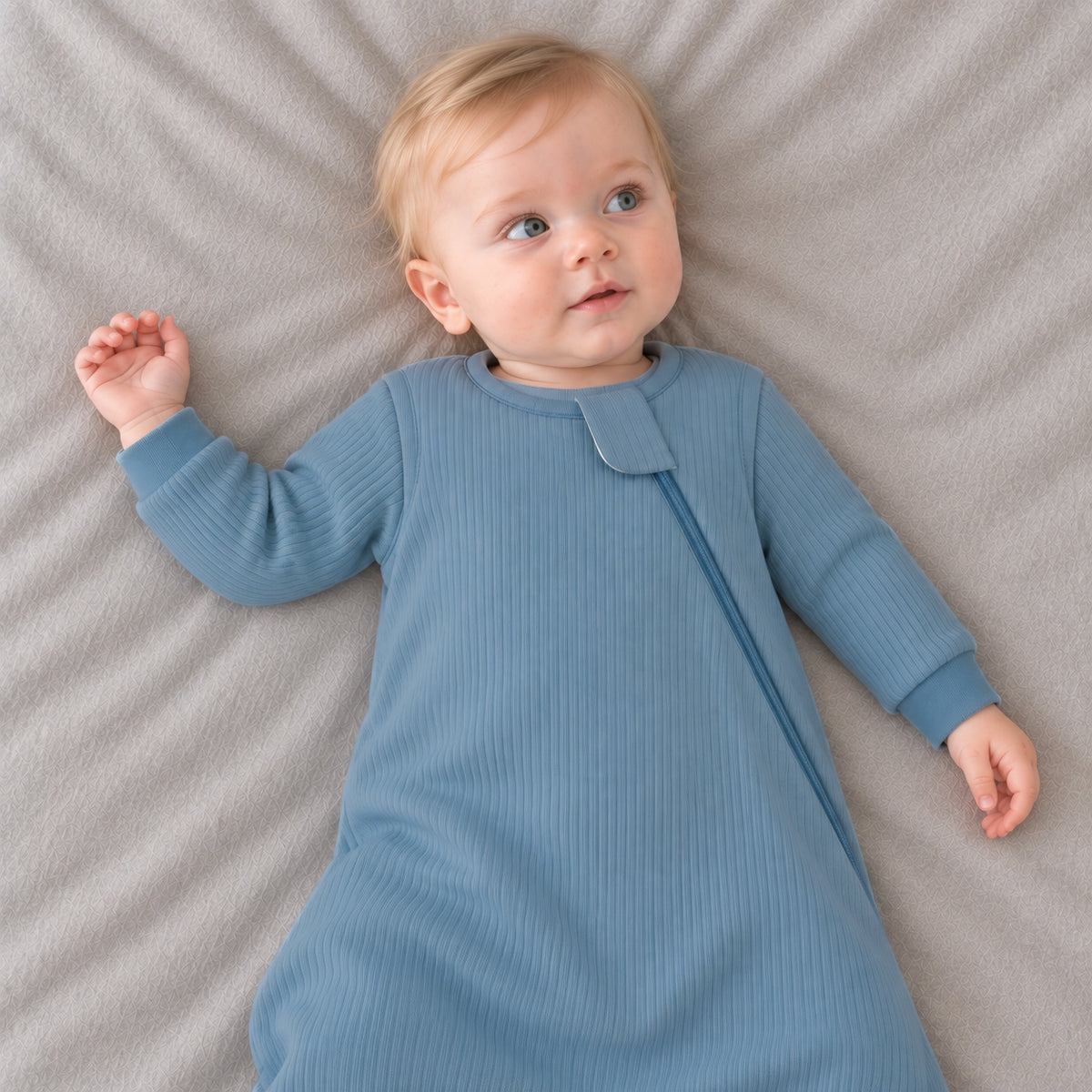 Long Sleeve Ribbed Bamboo Sleep Sack 1.5 TOG – Glacier — sleeve, cuff and zipper details